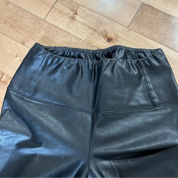 SOLD!! Aritzia Wilfred Free Daria faux leather black leggings pants - size small - Picture 6 of 15